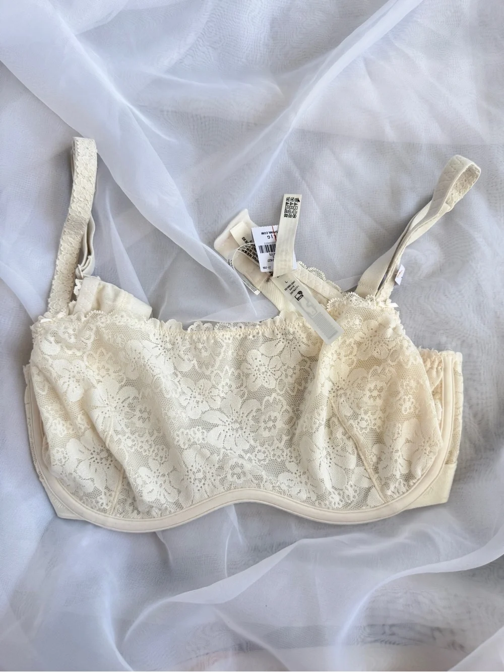 Victoria’s Secret PINK Wink Scoop Bra | L | White | Unlined Bralette | NWT